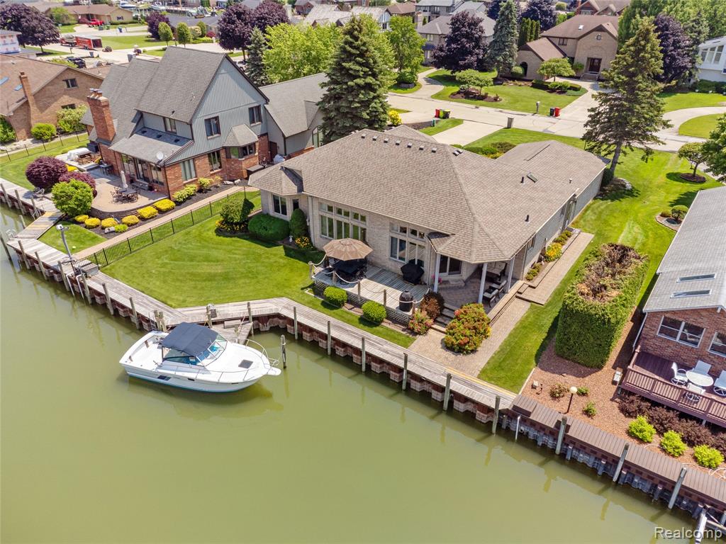 49539 Nautical Drive, Chesterfield, MI 48047 — Photo 2