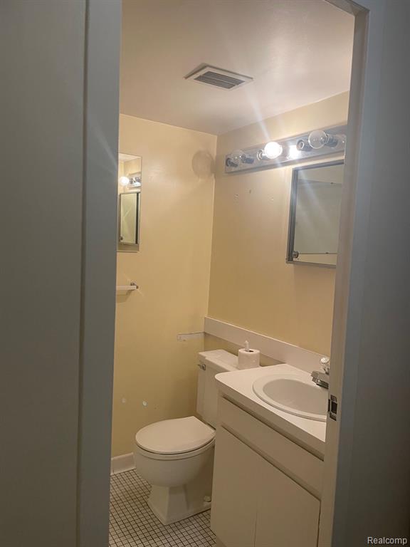 22700 GARRISON Street, 810, Dearborn, MI 48124 — Photo 14
