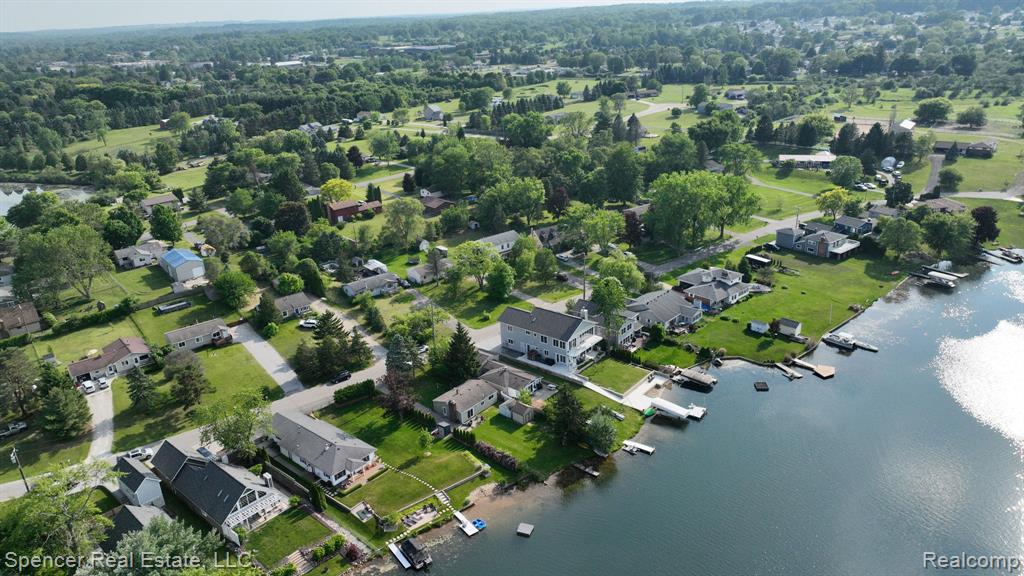 571 Dunleavy Drive, Highland, MI 48356 — Photo 39