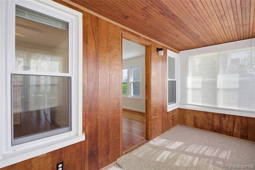 630 Stratford Road, Ferndale, MI 48220 — Photo 5