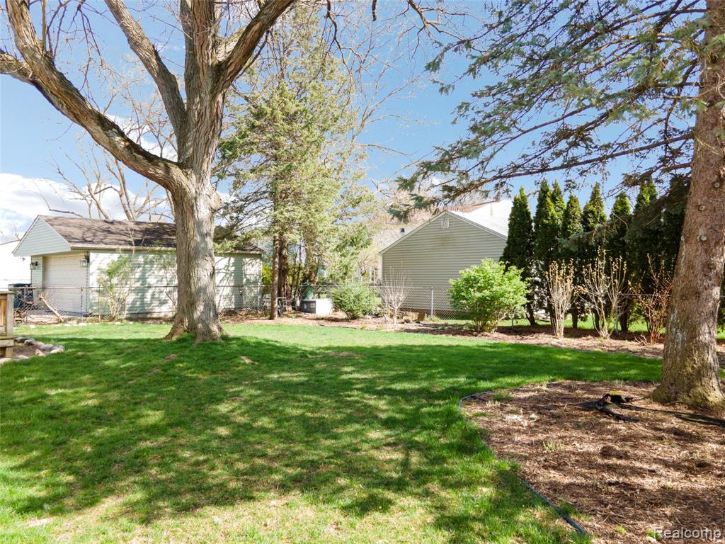 44453 Albert Drive, Plymouth, MI 48170 — Photo 12