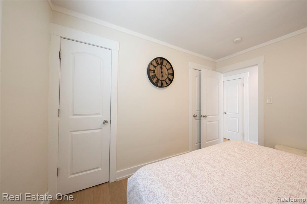 8126 Dale Street, Dearborn Heights, MI 48127 — Photo 36