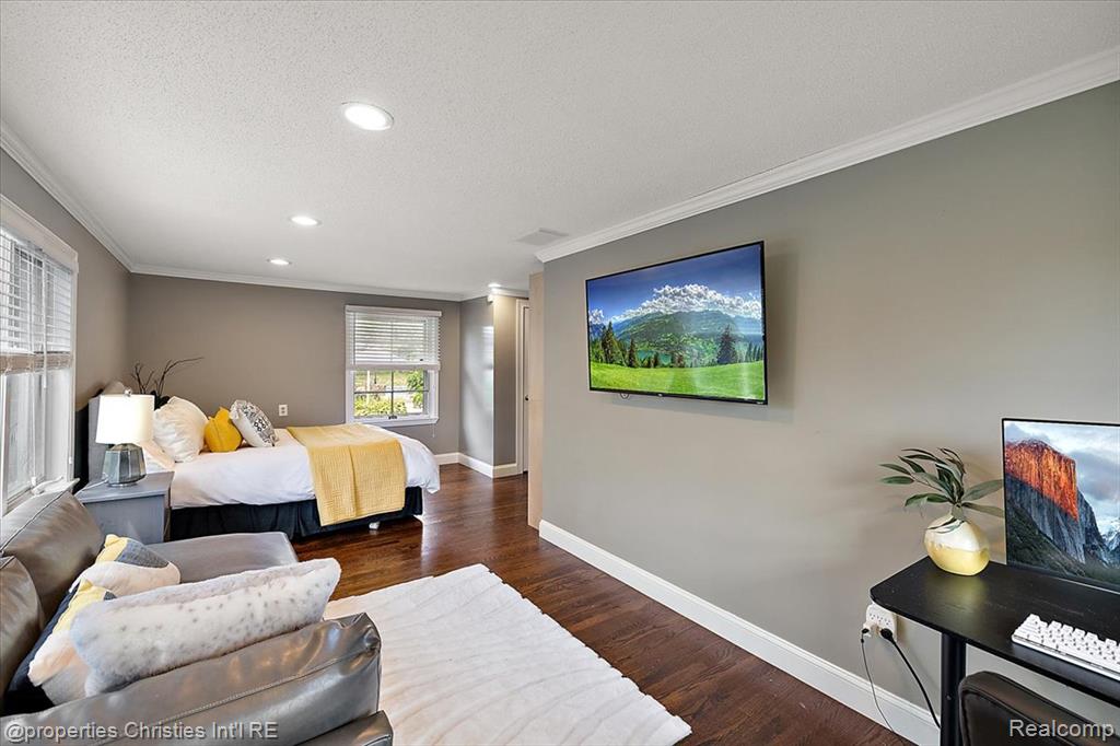 3060 Chickering Lane, Bloomfield Hills, MI 48302 — Photo 25