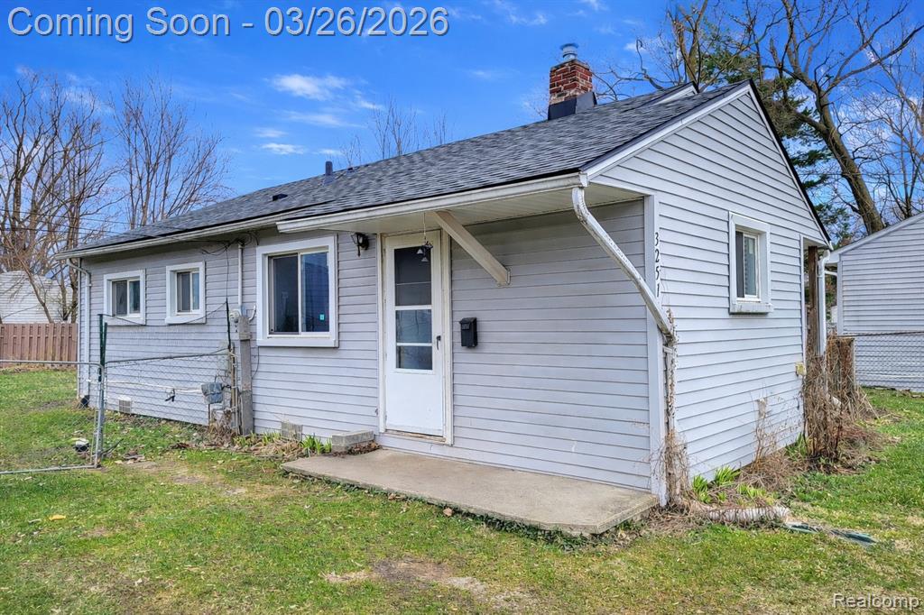 32516 Newaygo Street, Westland, MI 48186