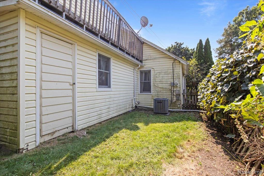 46056 SUNSET Street, Northville, MI 48167 — Photo 30