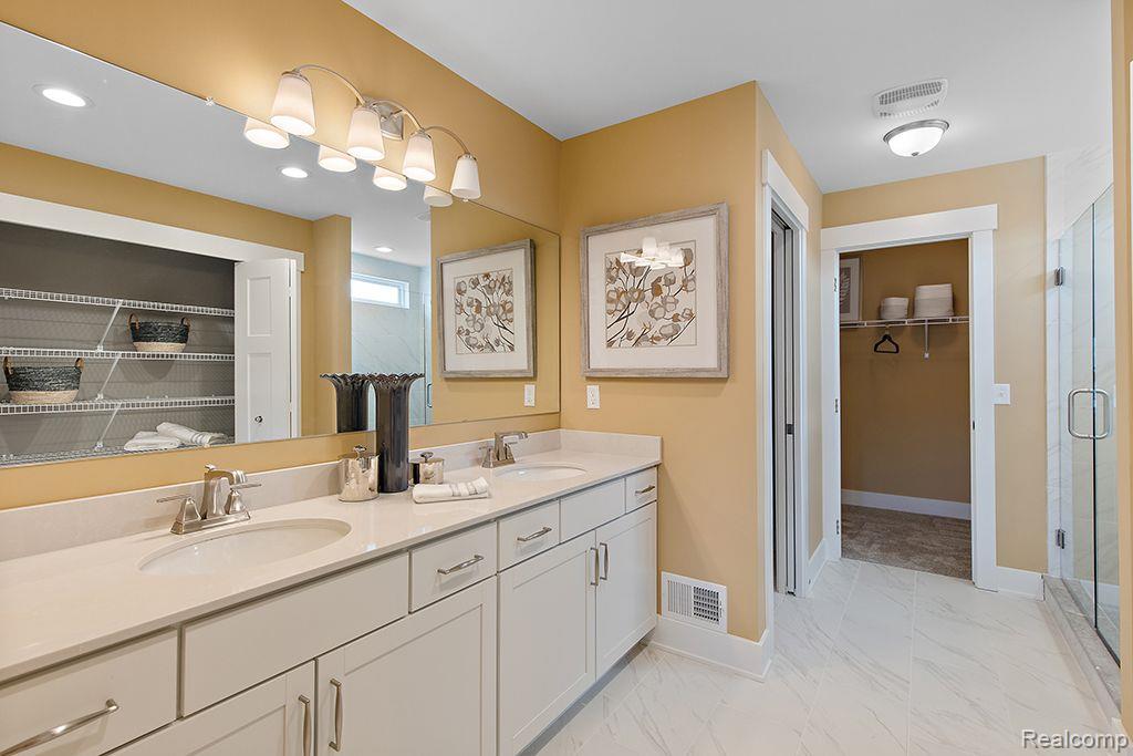583 CANNONADE Loop, Howell, MI 48843 — Photo 12