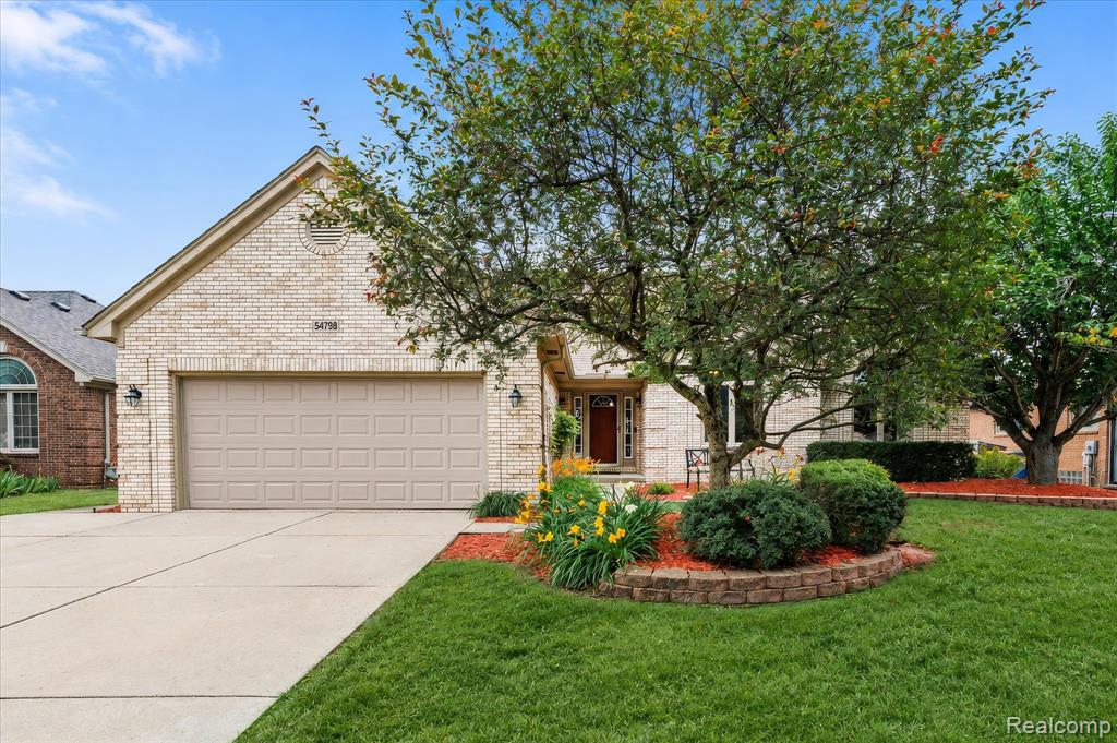 54798 Jack Drive, Macomb, MI 48042