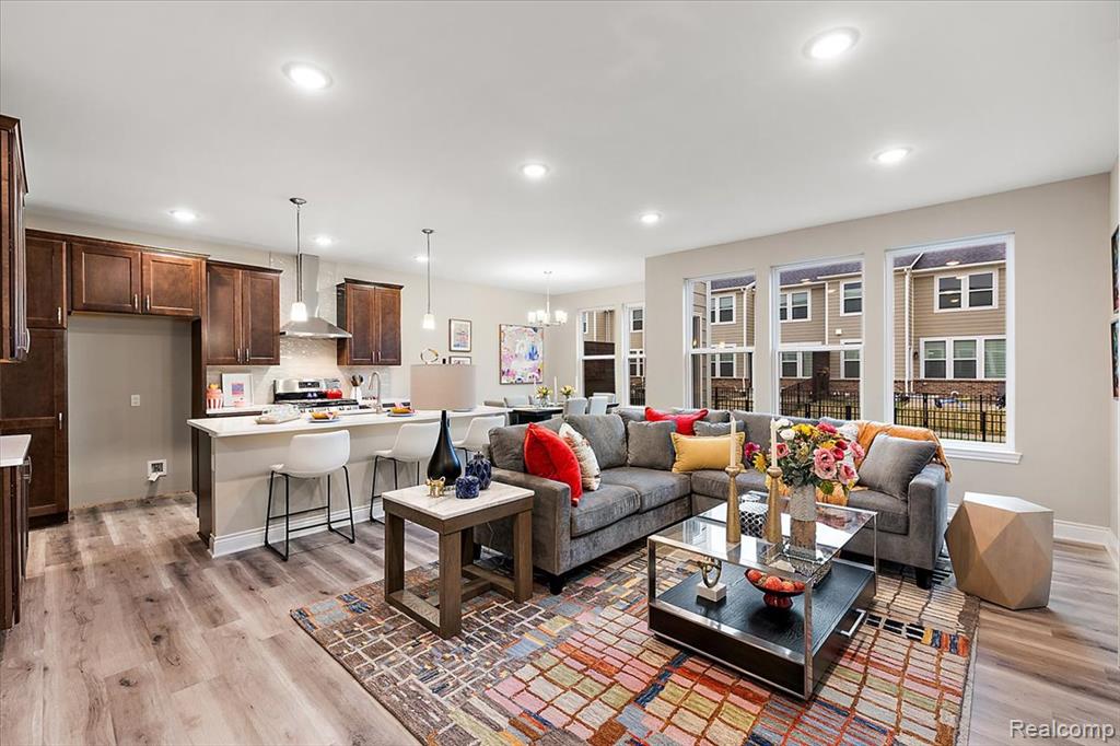 809 Cortland Ln, Troy, MI 48085 — Photo 10