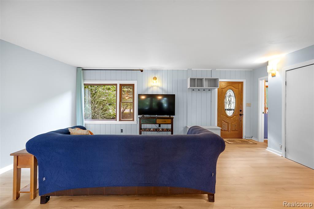 8720 River Valley Road, Brighton, MI 48116 — Photo 15