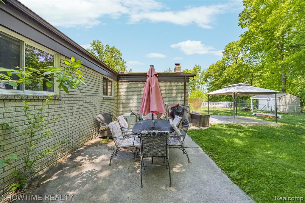 31720 Kelly Road, Roseville, MI 48066 — Photo 41