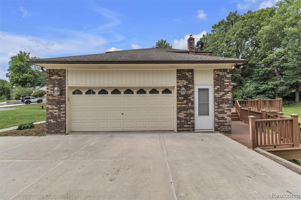 5310 Pond Bluff Drive, West Bloomfield, MI 48323 — Photo 70