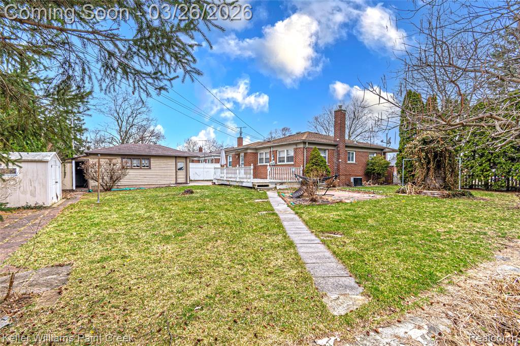 8250 Arnold Street, Dearborn Heights, MI 48127 — Photo 43