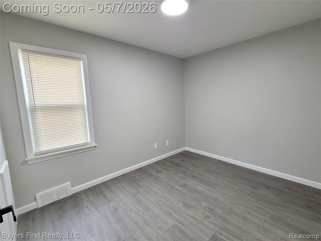 22084 Normandy Avenue, Eastpointe, MI 48021 — Photo 13