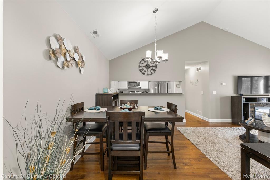 23070 FAIRLANE Boulevard, Woodhaven, MI 48183 — Photo 8