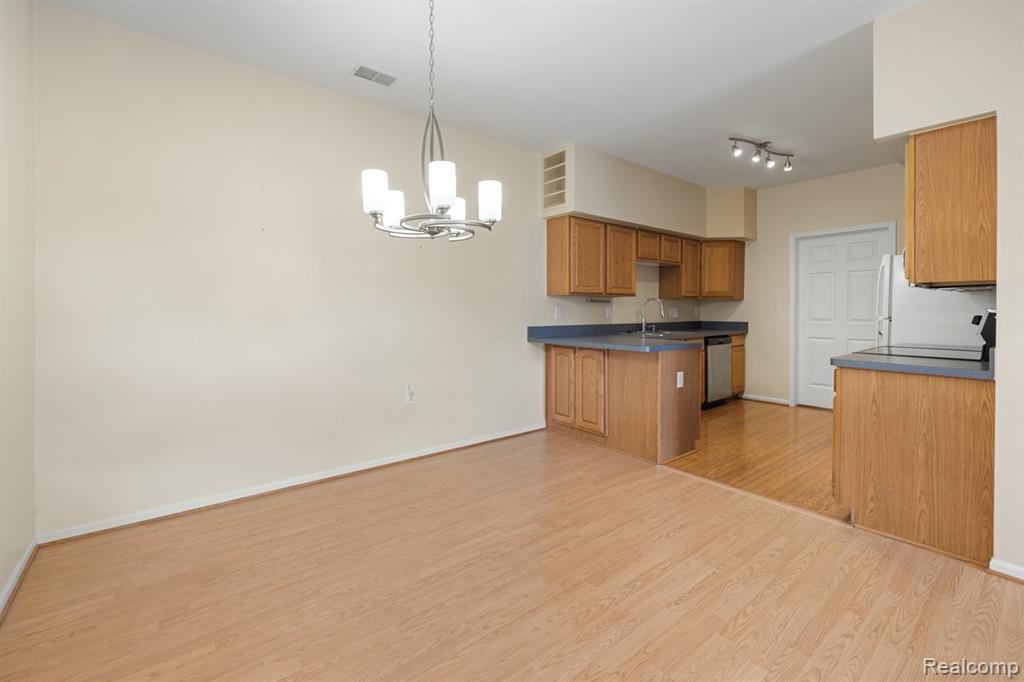 3424 Kneeland Circle, Howell, MI 48843 — Photo 6