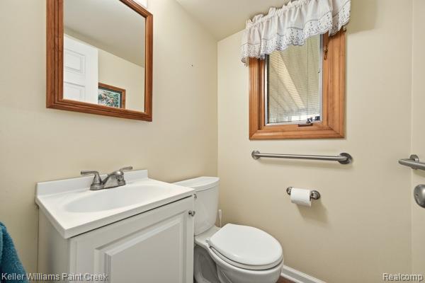33954 Vista Way, Fraser, MI 48026 — Photo 5