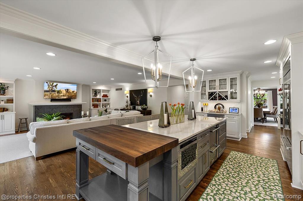 586 Fairfax Street, Birmingham, MI 48009 — Photo 16