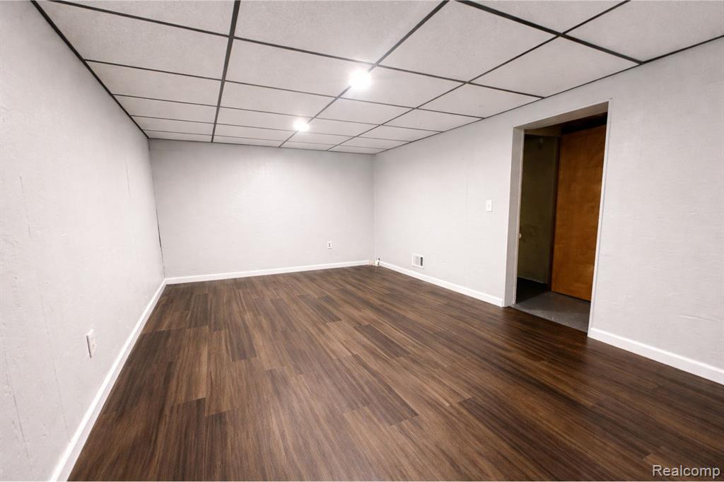 19585 Mariner Court, Northville, MI, 48167