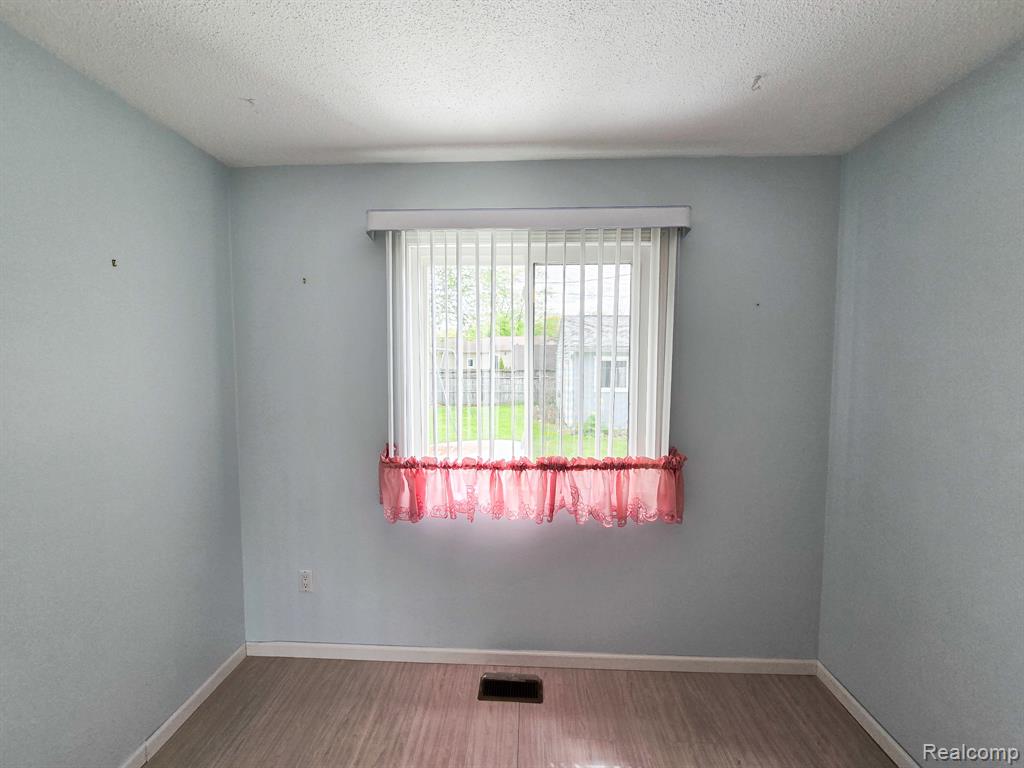 12929 Matthews Street, Carleton, MI 48117 — Photo 27