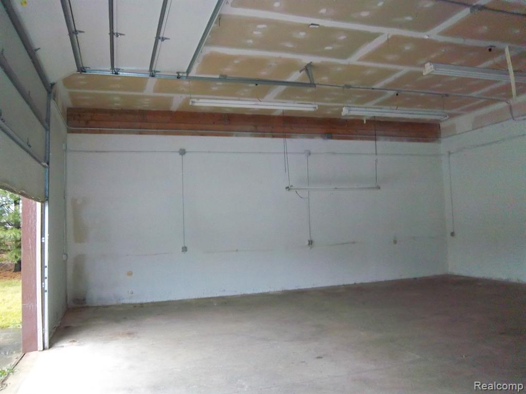 5868 S LOVEJOY Road, Perry, MI 48872 — Photo 30