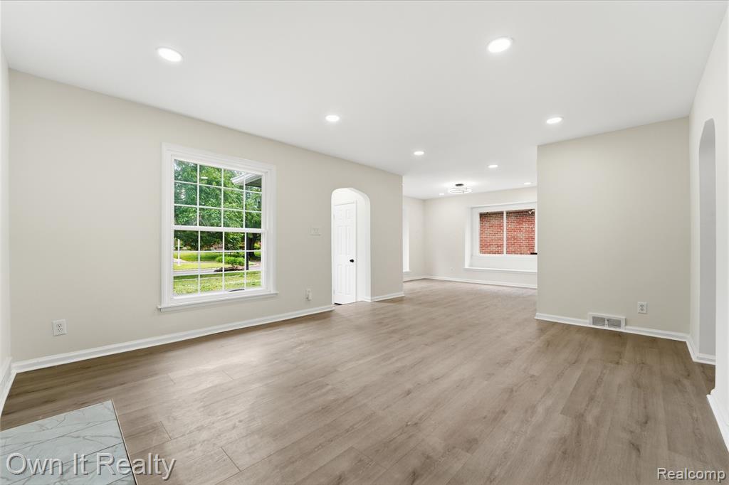 15490 Warwick Street, Detroit, MI 48223 — Photo 3