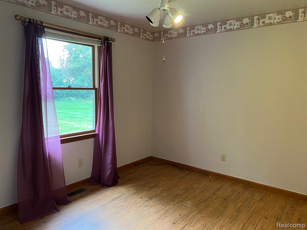 817 Lamoreaux Drive, Lapeer, MI 48446 — Photo 14