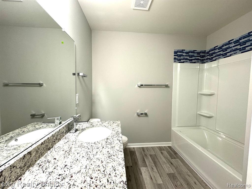 49477 Hummel Dr, Macomb, MI 48044 — Photo 32
