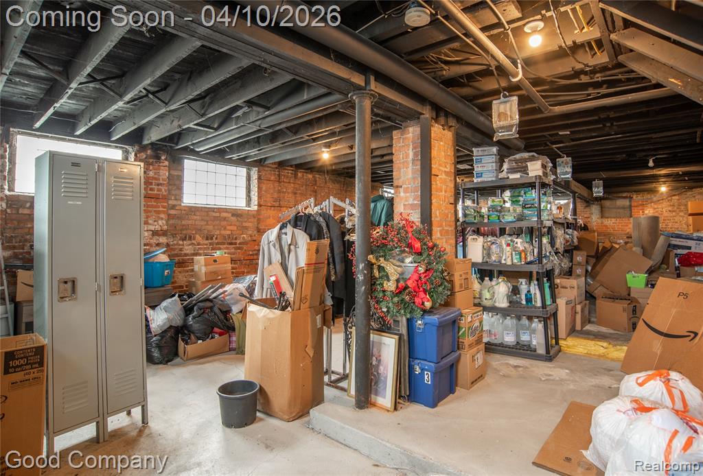 30 Lawrence Street, Detroit, MI 48202 — Photo 40