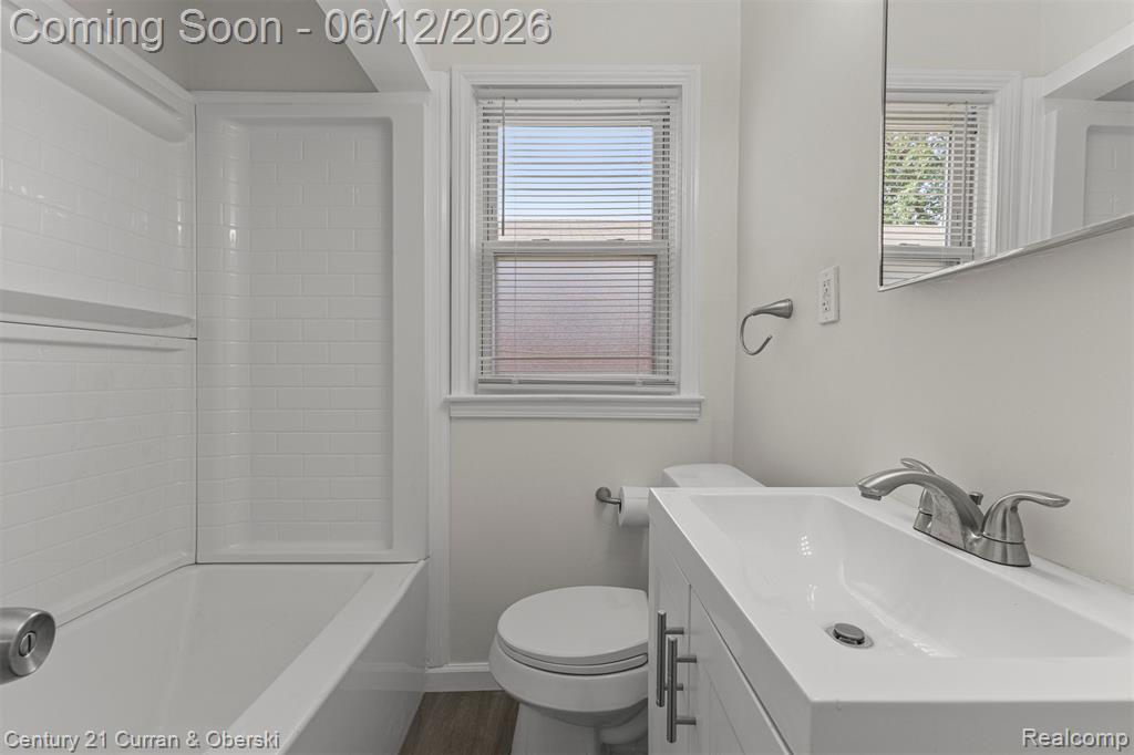 6719 Parkland Street, Dearborn Heights, MI 48127 — Photo 16