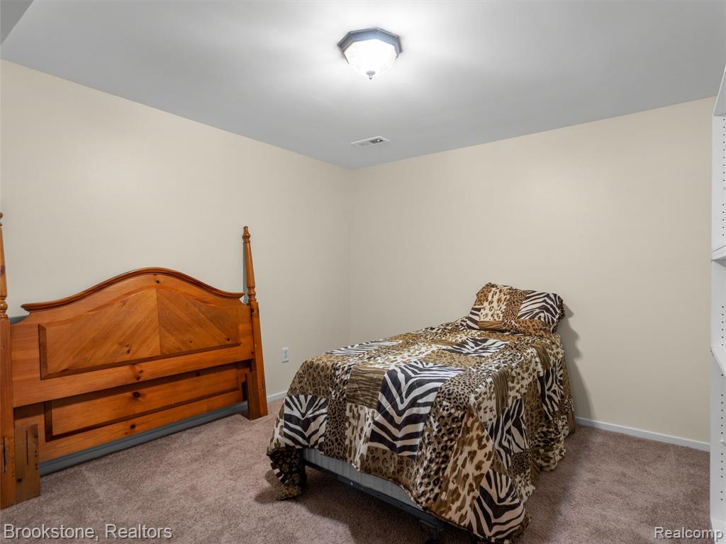 1652 S Hill Circle, Bloomfield Hills, MI 48304 — Photo 26