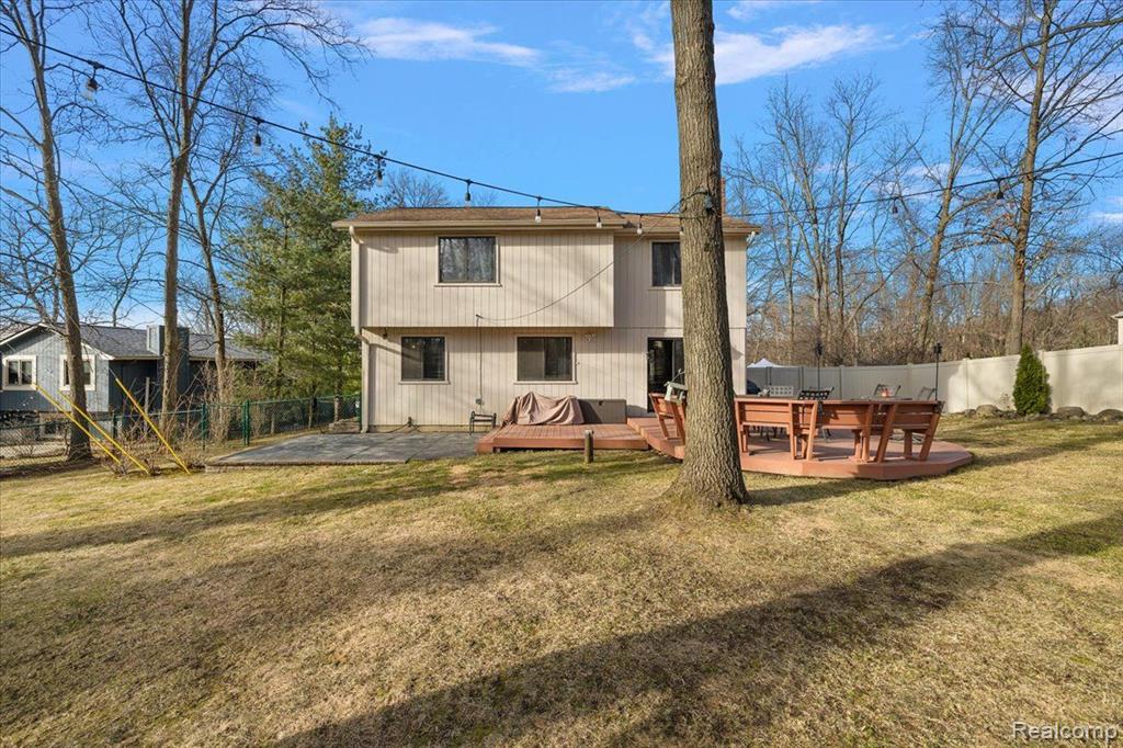 5621 SALLY Road, Clarkston, MI 48348 — Photo 58