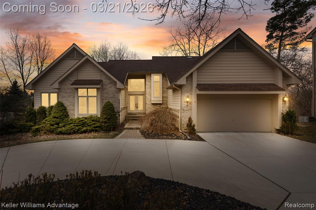 4974 Countryside Drive, West Bloomfield, MI 48323 — front exterior