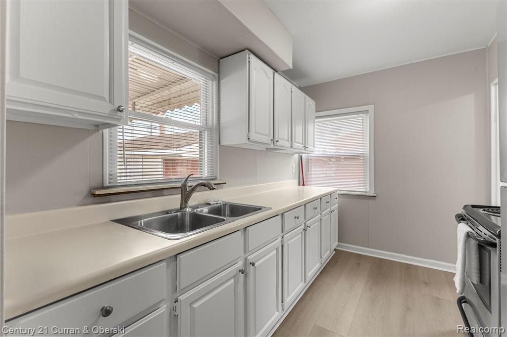 1046 6th Street, Wyandotte, MI 48192 — Photo 13
