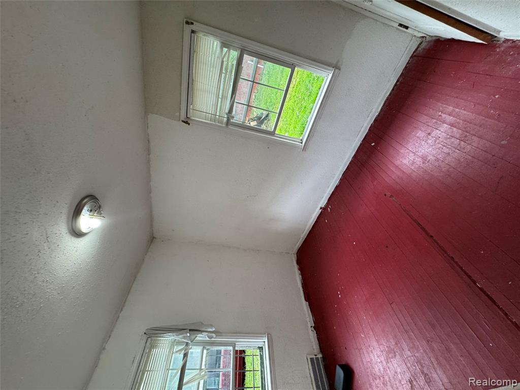 13469 Dwyer Street, Hamtramck, MI 48212 — Photo 8