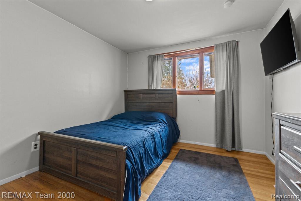 708 DOVER Street, Dearborn Heights, MI 48127 — Photo 20