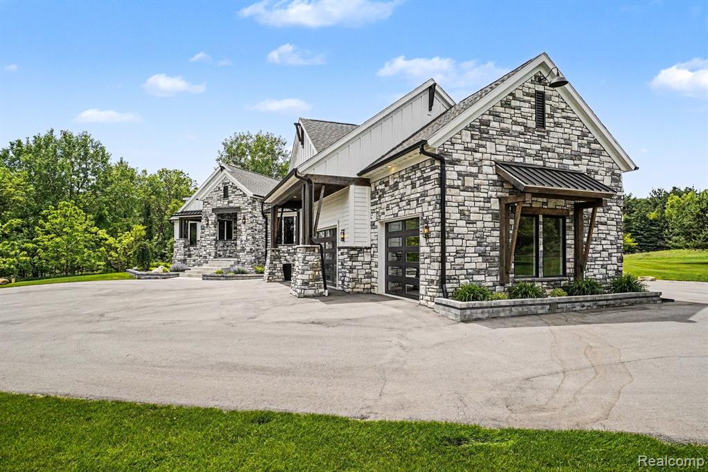 5015 Birch Drive, Davisburg, MI 48350 — Photo 45