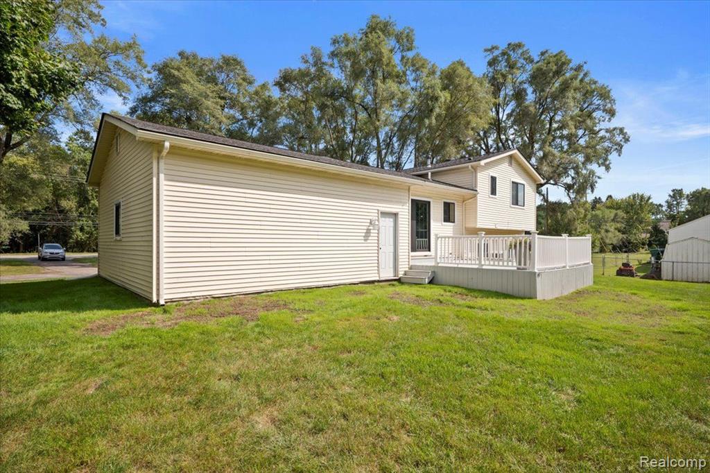 4525 CLINTONVILLE Road, Clarkston, MI — Photo 14