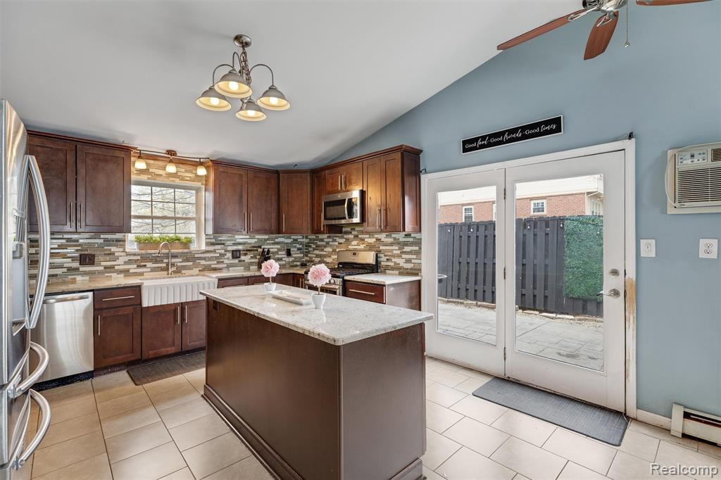 415 Leon Road, Walled Lake, MI 48390 — Photo 17