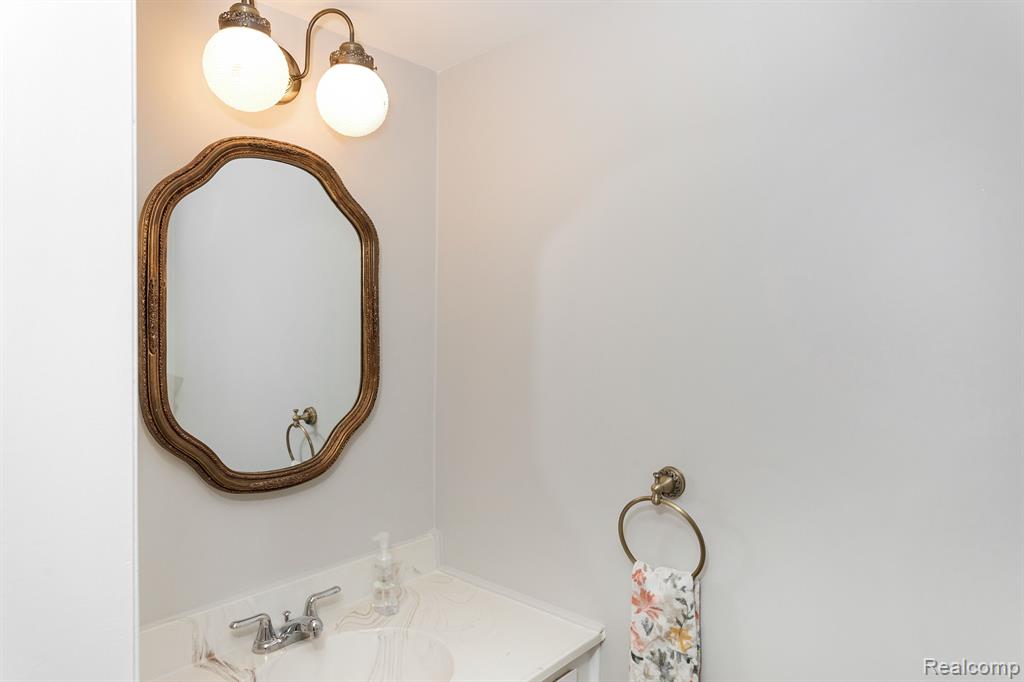 4914 CARA, Royal Oak, MI 48073 — Photo 12