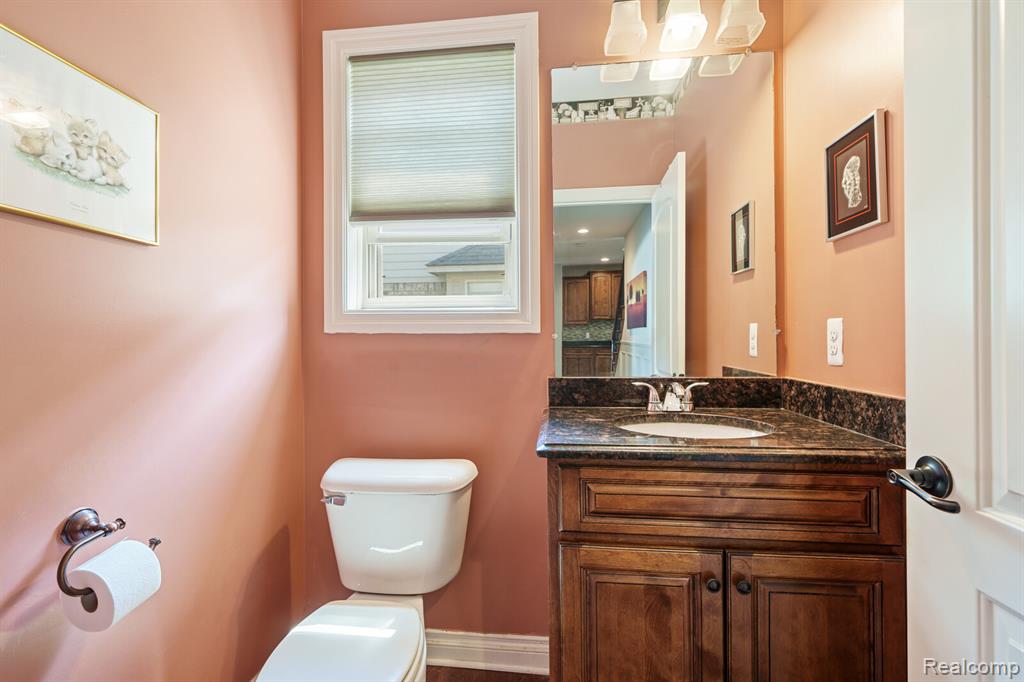 39122 Nautical Lane, Harrison Township, MI — Photo 32