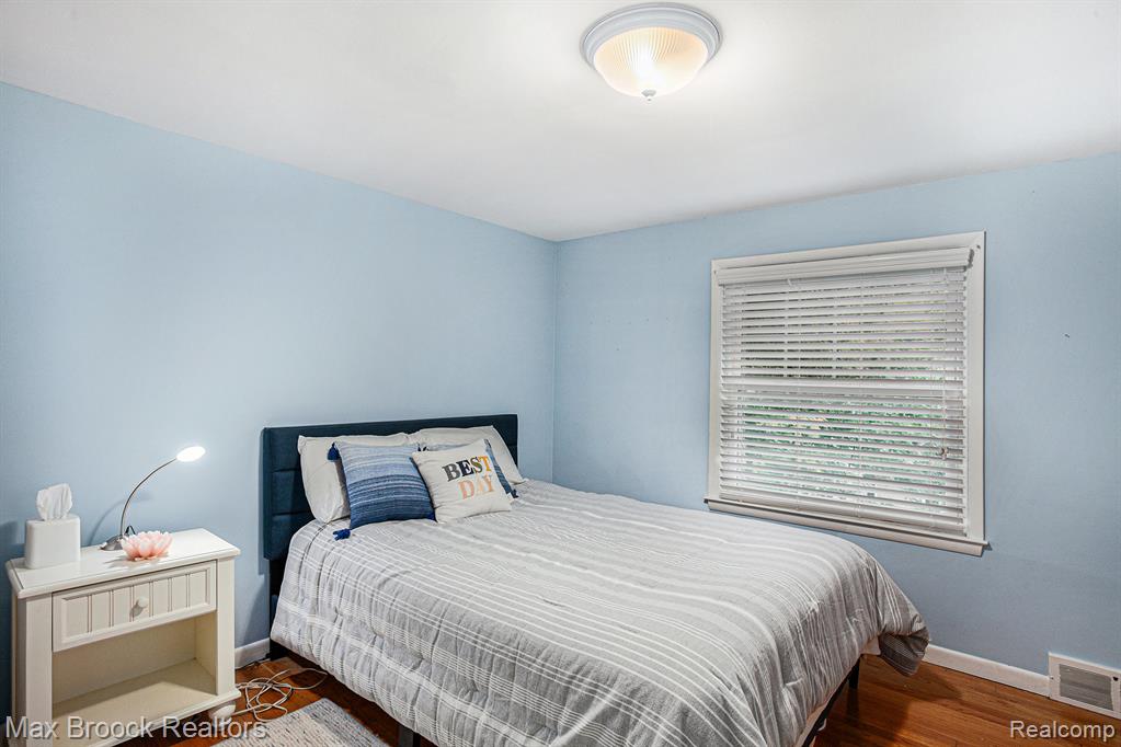32533 Robinhood Drive, Beverly Hills, MI 48025 — Photo 33