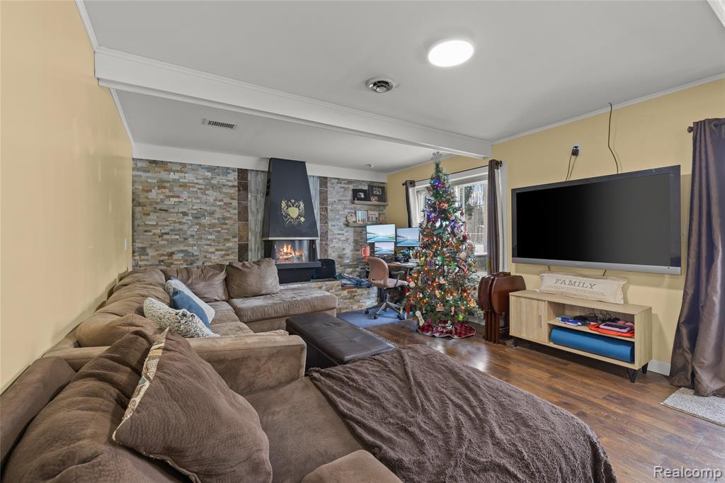 16000 S Huron River Drive, Romulus, MI 48174 — Photo 12