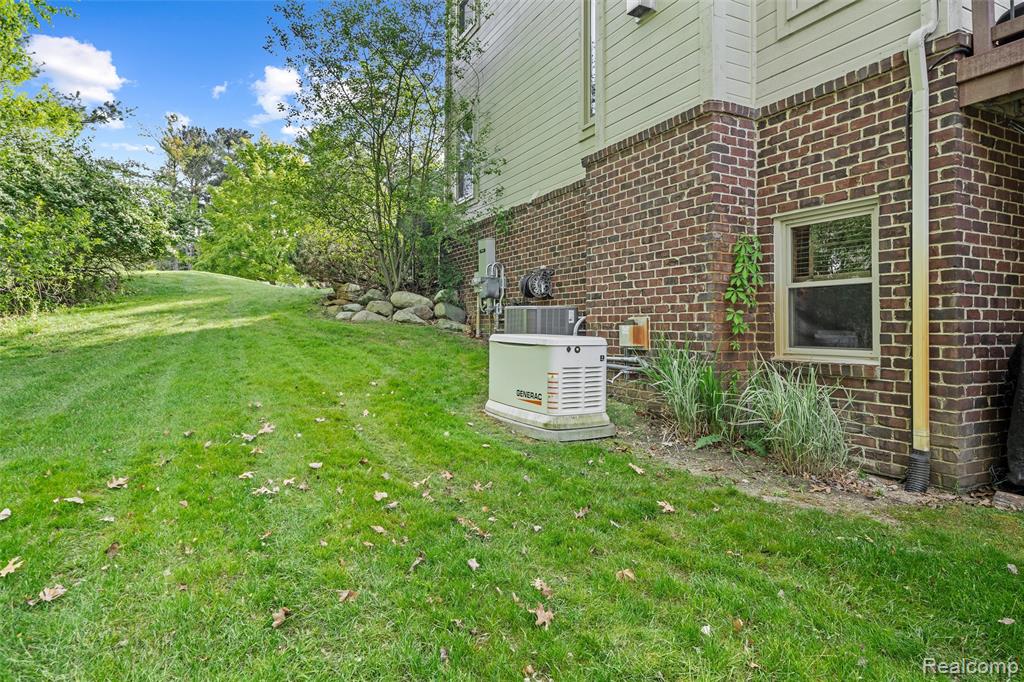 10099 Fernbrooke Drive, Brighton, MI 48116 — Photo 66