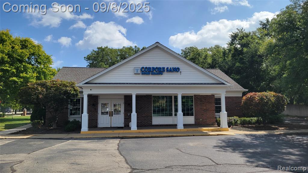 39475 Ann Arbor Road E, Plymouth, MI 48170 — Photo 2