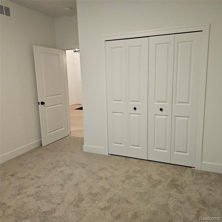 50606 MISTWOOD Drive, Macomb, MI 48042 — Photo 16