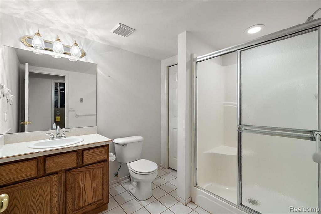 45325 Stonehedge Drive, Plymouth, MI 48170 — Photo 37