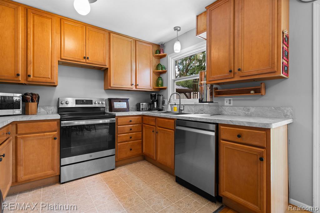 6 Salem Court, Ann Arbor, MI 48104 — Photo 11