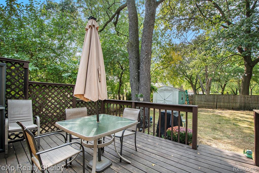 4549 Madison Avenue SE, Grand Rapids, MI 49548 — Photo 15