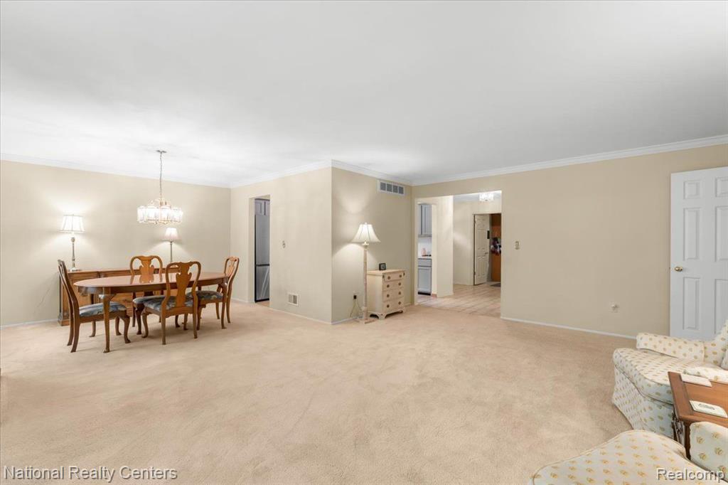 37224 BRENTWOOD Circle, Farmington Hills, MI 48331 — Photo 16