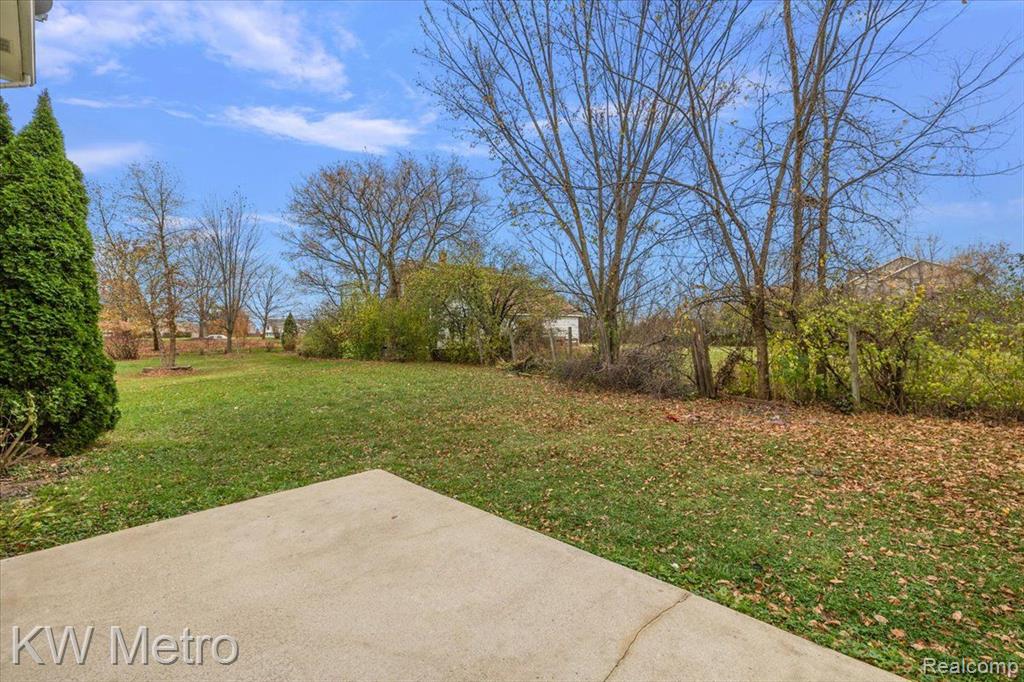 3767 PARKLAWN Drive, Canton, MI 48188 — Photo 8